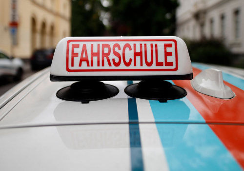 Wie lange dauert es, ein selbstbewusster Fahrer an einer Fahrschule zu werden?